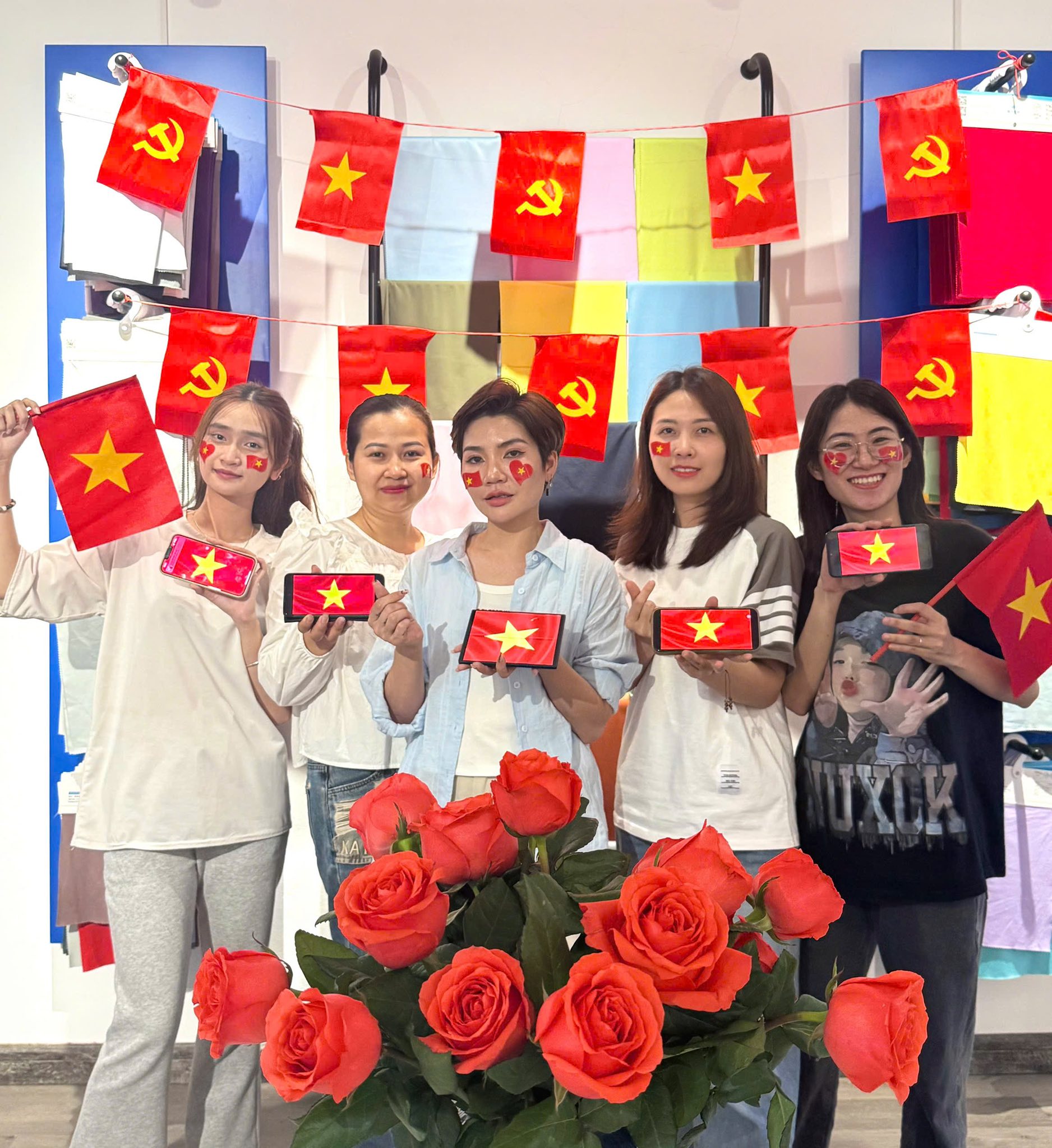 Kỷ niệm thống nhất đất nước cùng Hằng Lực Textile
